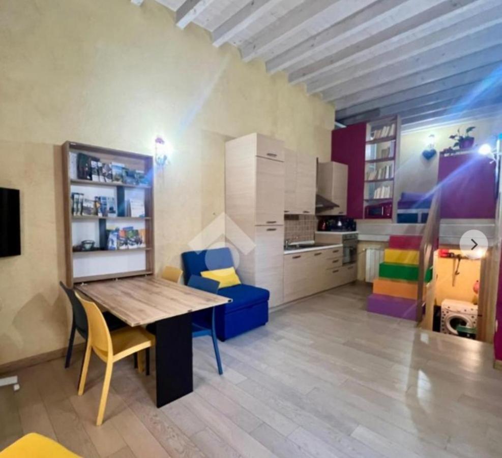 Vivere A Colori Bilocale Al Solivo Bilik gambar