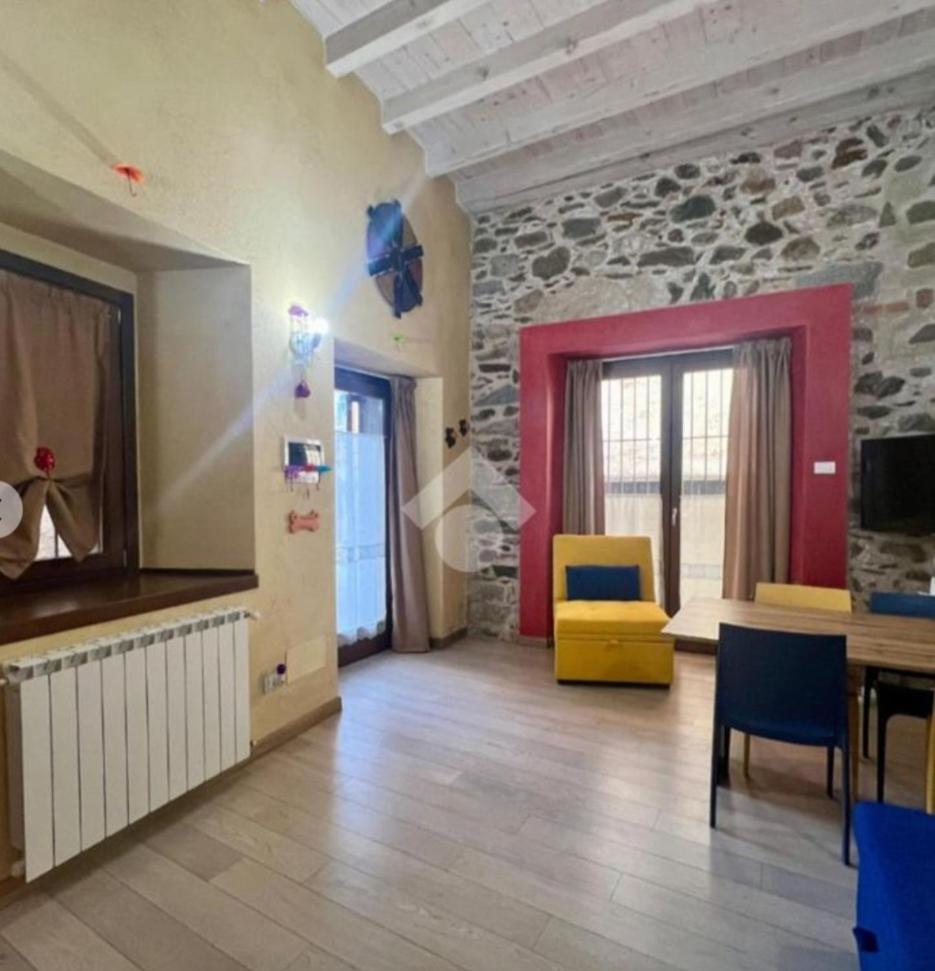 Vivere A Colori Bilocale Al Solivo Luaran gambar